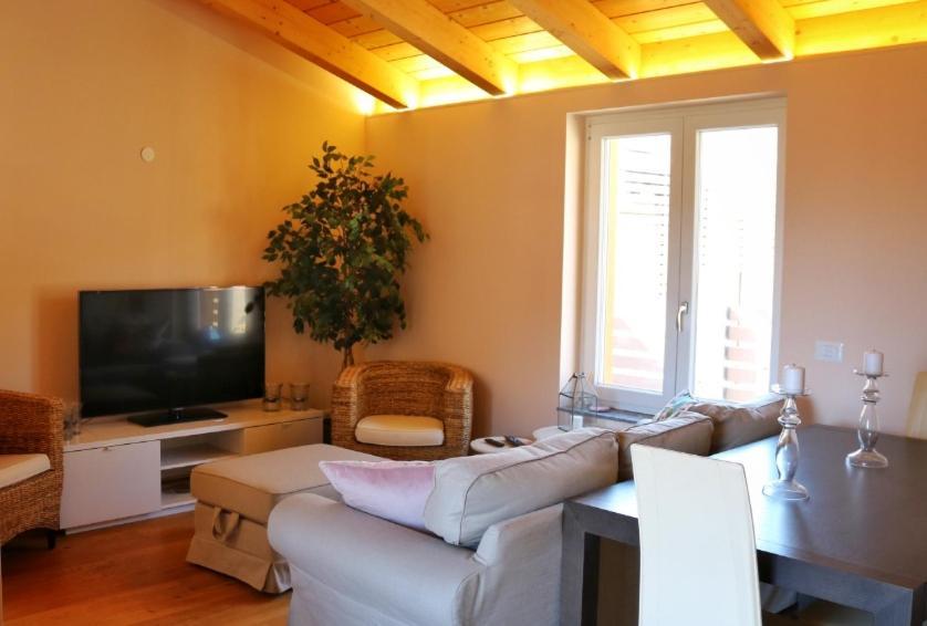 Ferienwohnung Civico Sei Menaggio Exterior foto